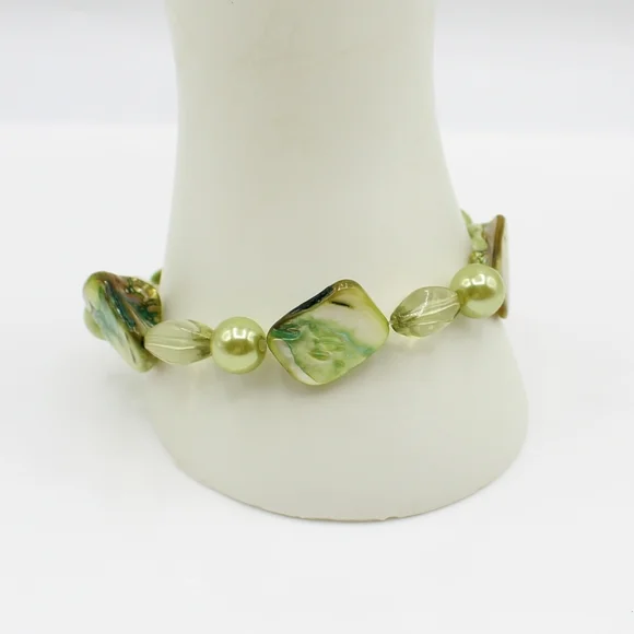 Vintage mother of pearl and bead bracelet - Picture 4 of 5